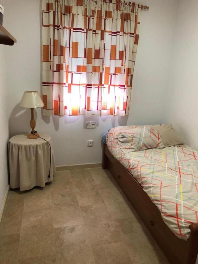 Apartamento En Conil Cerca De Playa Y Centro Конил-де-ла-Фронтера Екстериор снимка